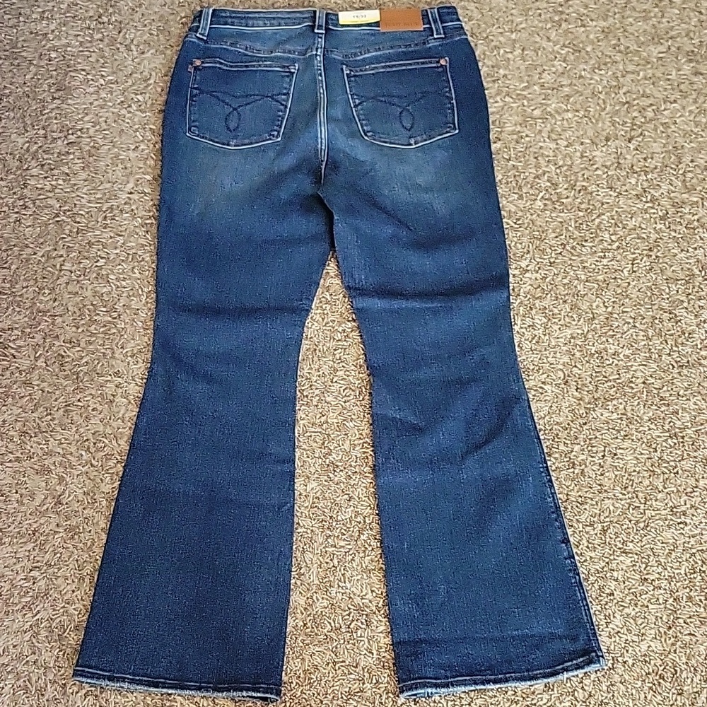 Judy Blue Jeans Whiskered Boot Cut Daisy Short Inseam 15 / 32 Dark Blue New - Picture 2 of 14